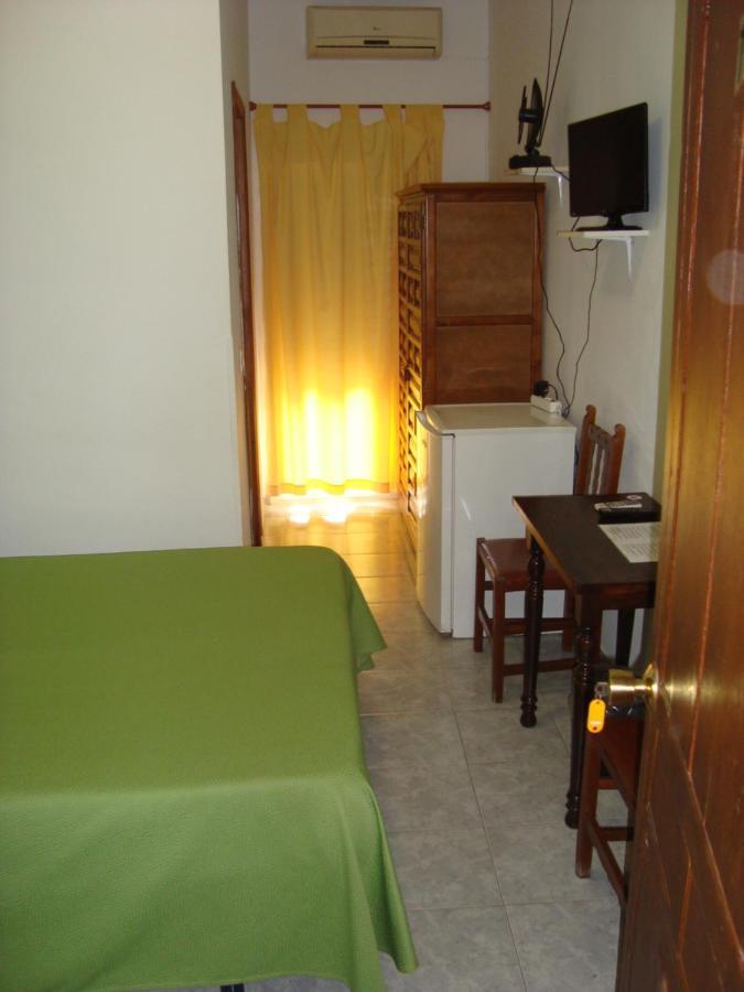 Hostal Duran Алора Екстер'єр фото