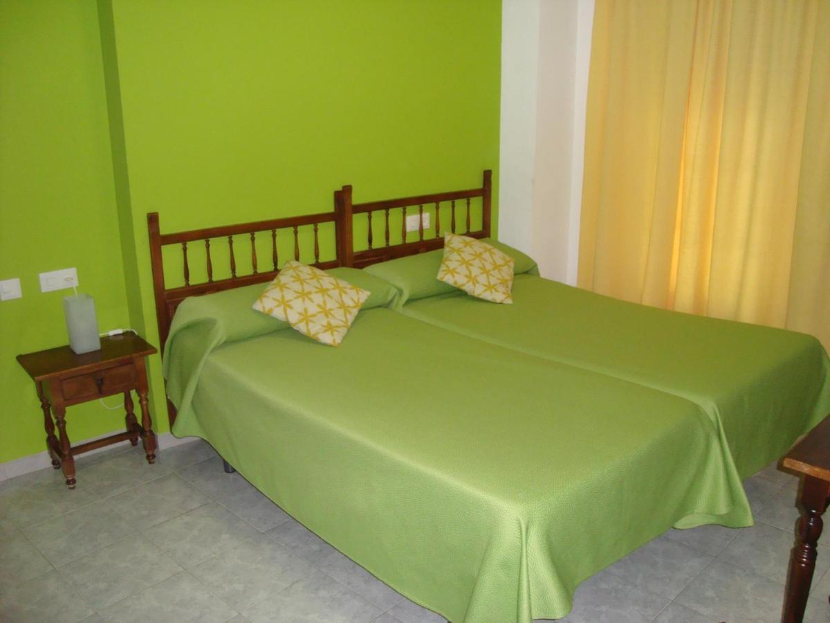 Hostal Duran Алора Екстер'єр фото
