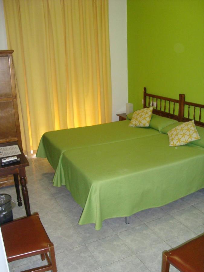 Hostal Duran Алора Екстер'єр фото